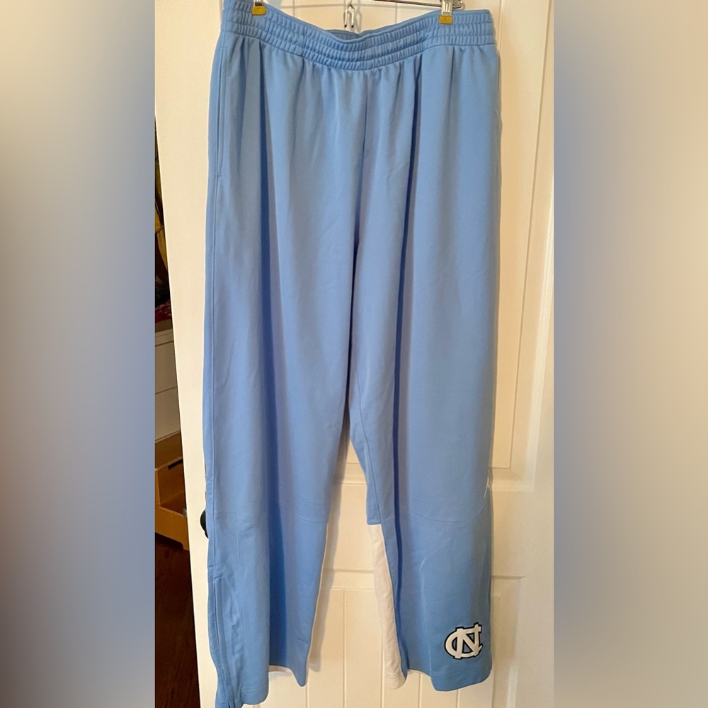 North Carolina basketball warmup pants